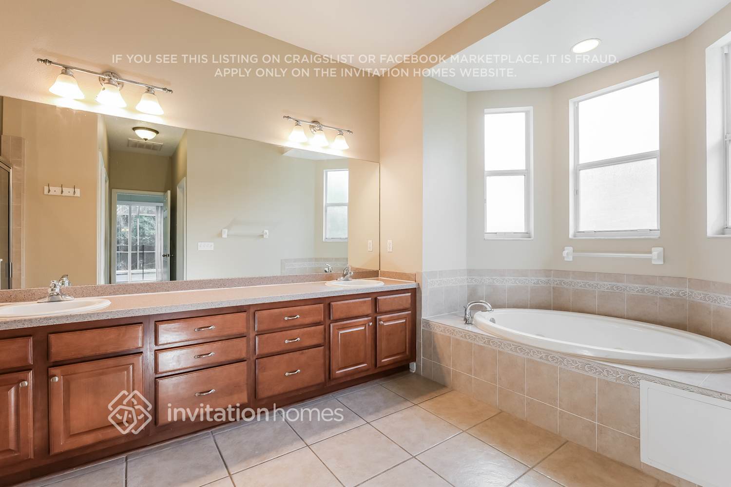 Building Photo - 6303 Bridgecrest Dr