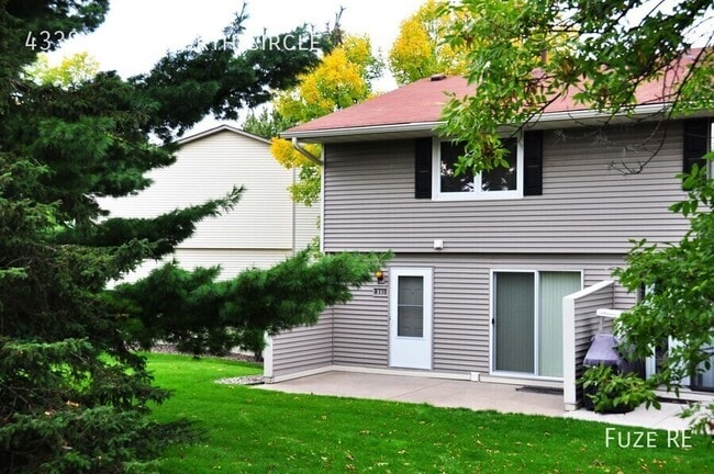 Building Photo - 4338 Chatsworth Cir