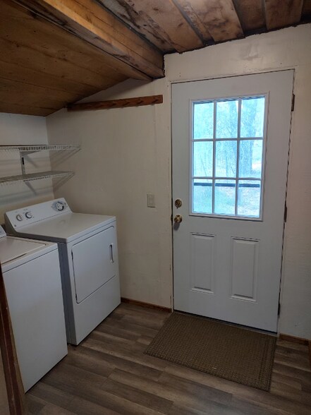 Building Photo - 723 N Shields St