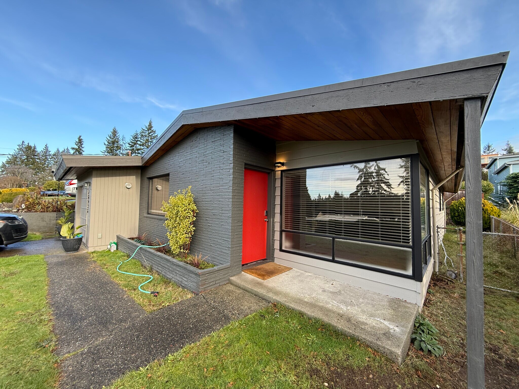 Building Photo - 20930 2nd Ave S