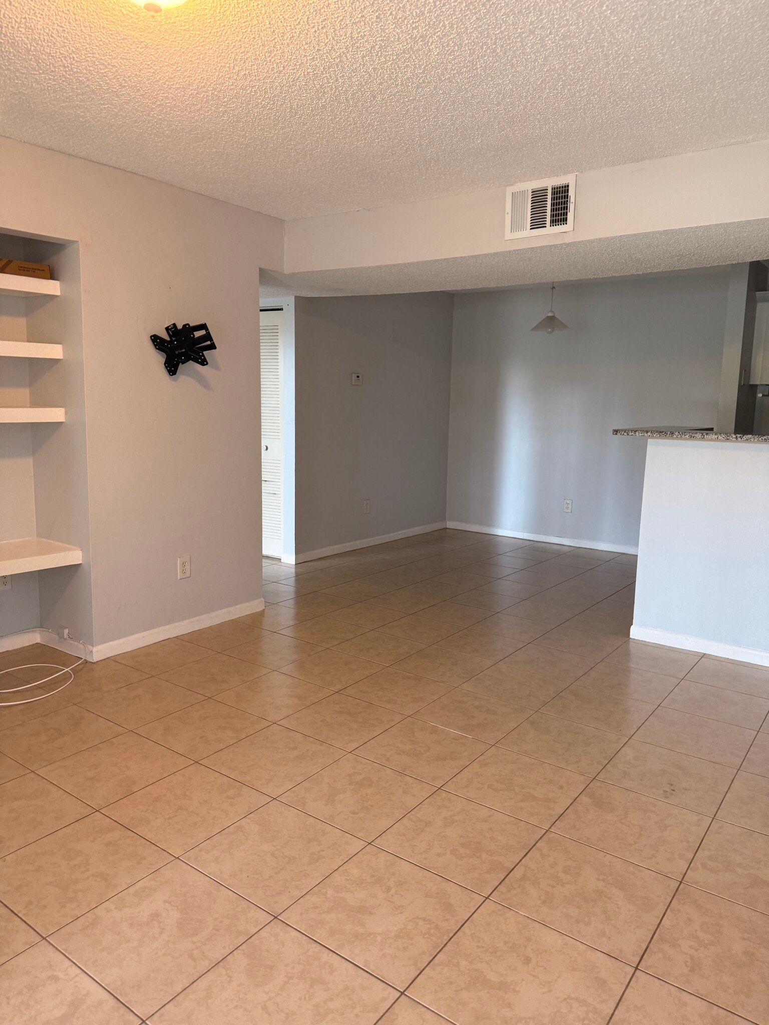 Building Photo - 455 ALT 19 S. 263