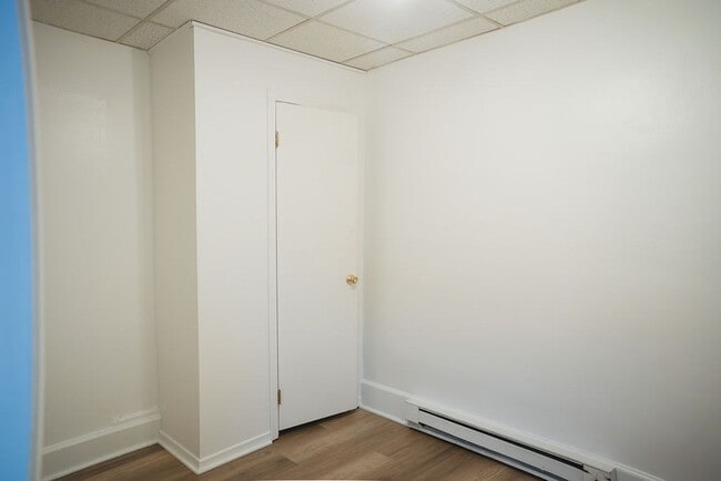 Building Photo - 415 Wyandotte St