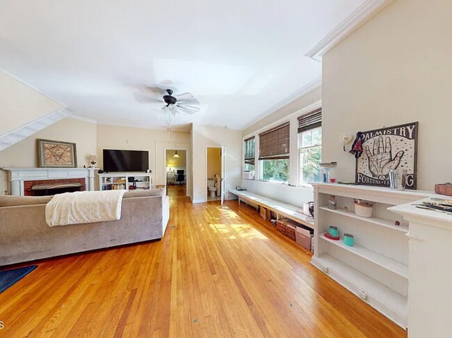 Building Photo - 283 State St