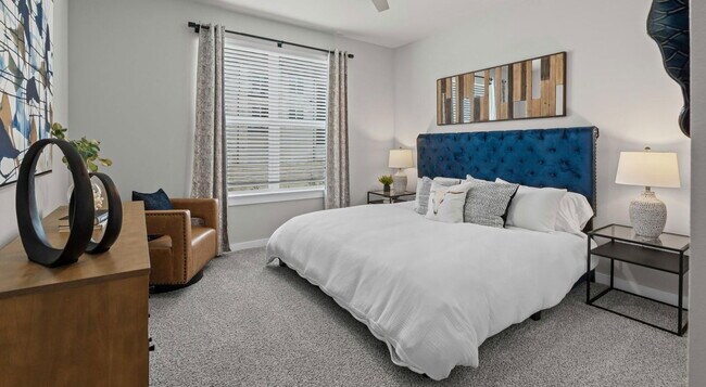 Building Photo - 3845 Frontier Pkwy