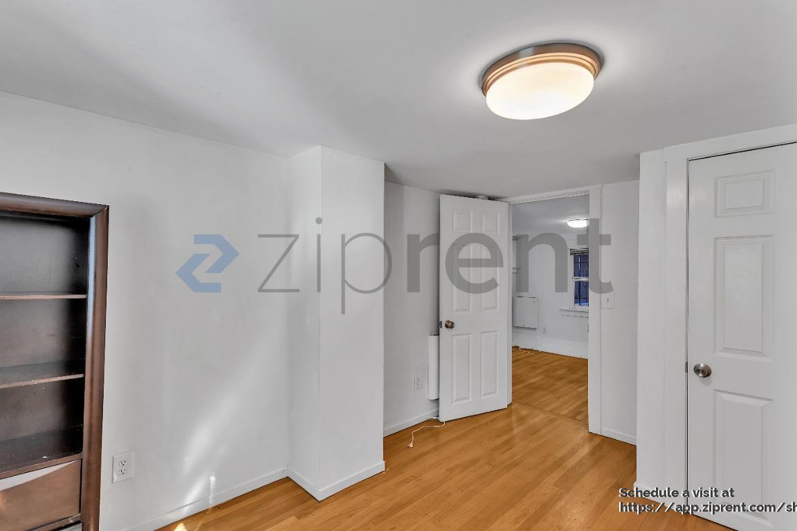 Building Photo - 1055 48th St