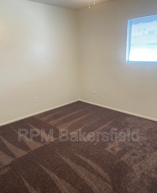 Building Photo - 2409 Olive St