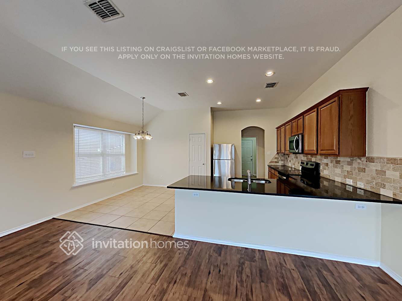 Building Photo - 1120 Melrose Dr
