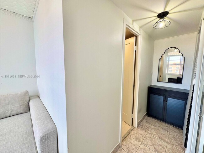 Building Photo - 250 174th St