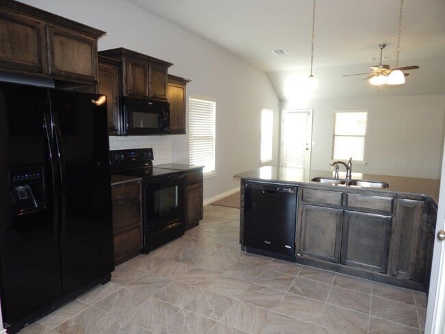 Building Photo - 2429 NW 190th St