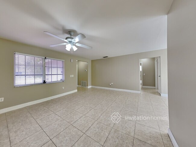 Building Photo - 11351 NW 35th St