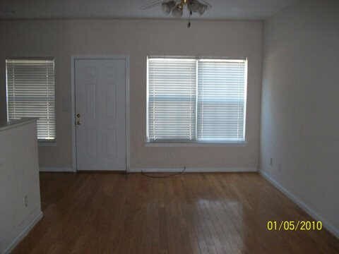 Building Photo - 316 Brookview Dr