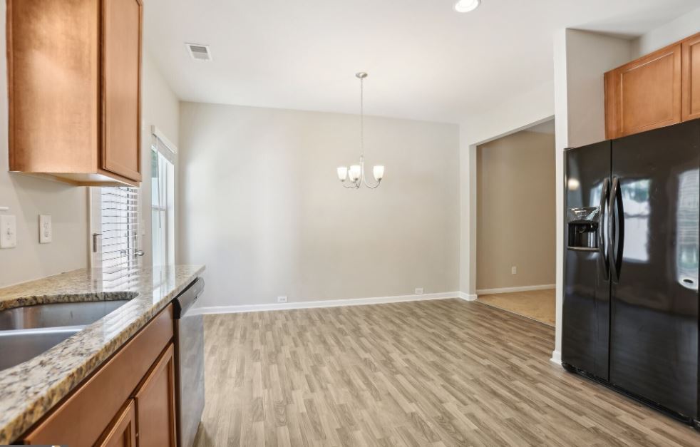 Building Photo - 3324 Estes Dr