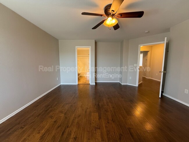 Building Photo - 7238 S 42nd Ln