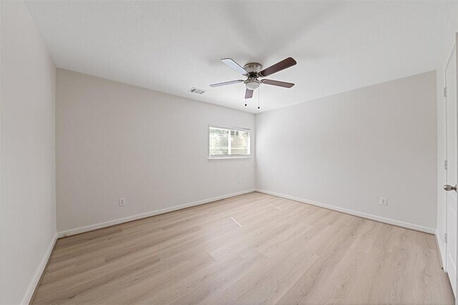 Building Photo - 16407 Azimuth Dr