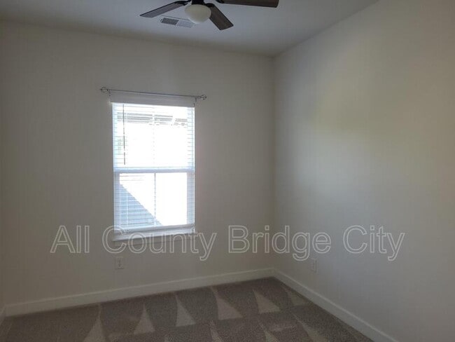 Building Photo - 126 Rollins Ave