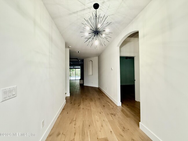 Building Photo - 154 Kiwi Palm Ct