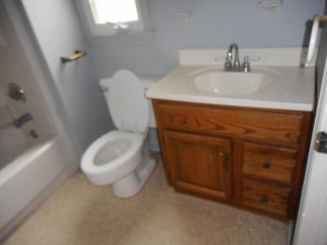 Building Photo - 116 N Union Ave