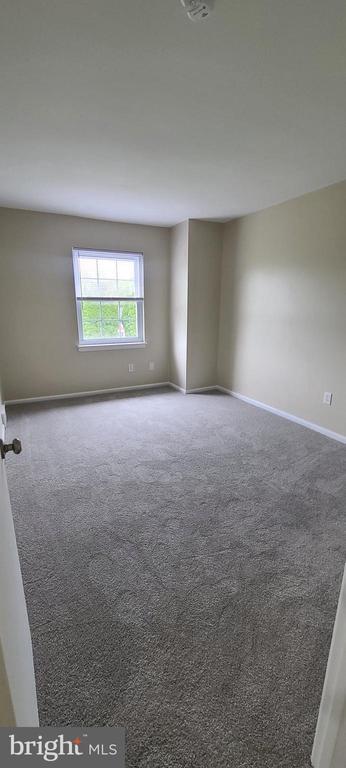 Building Photo - 433 Carmarthen Ct