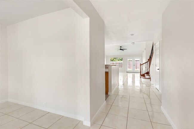 Building Photo - 671 Cypresswood Trce
