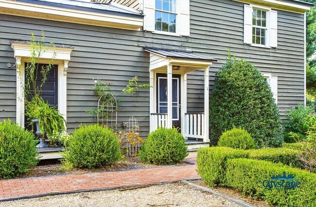 Building Photo - HISTORIC FARMHOUSE ON AN ACRE IN MANAKIN