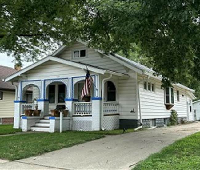 Front - 1226 S Cecelia St