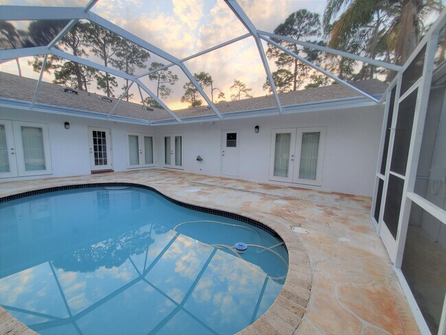 Building Photo - 1313 Periwinkle Pl