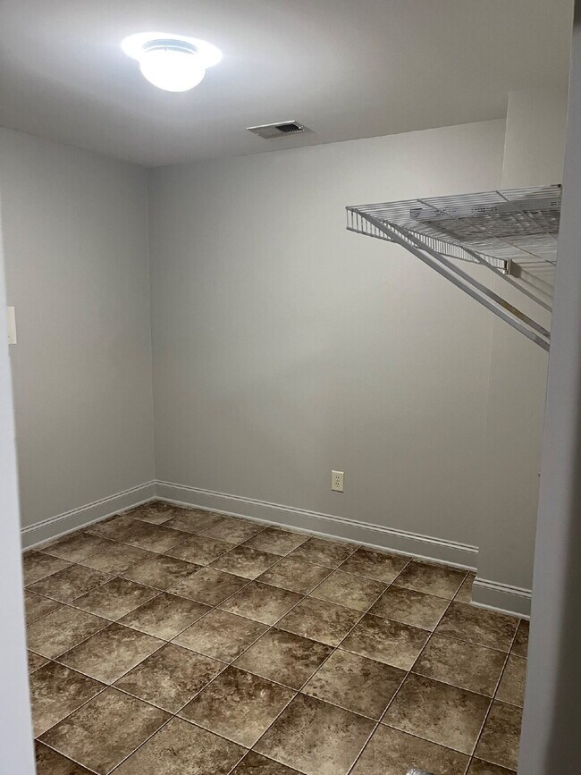 Building Photo - 2716 Nashboro Blvd
