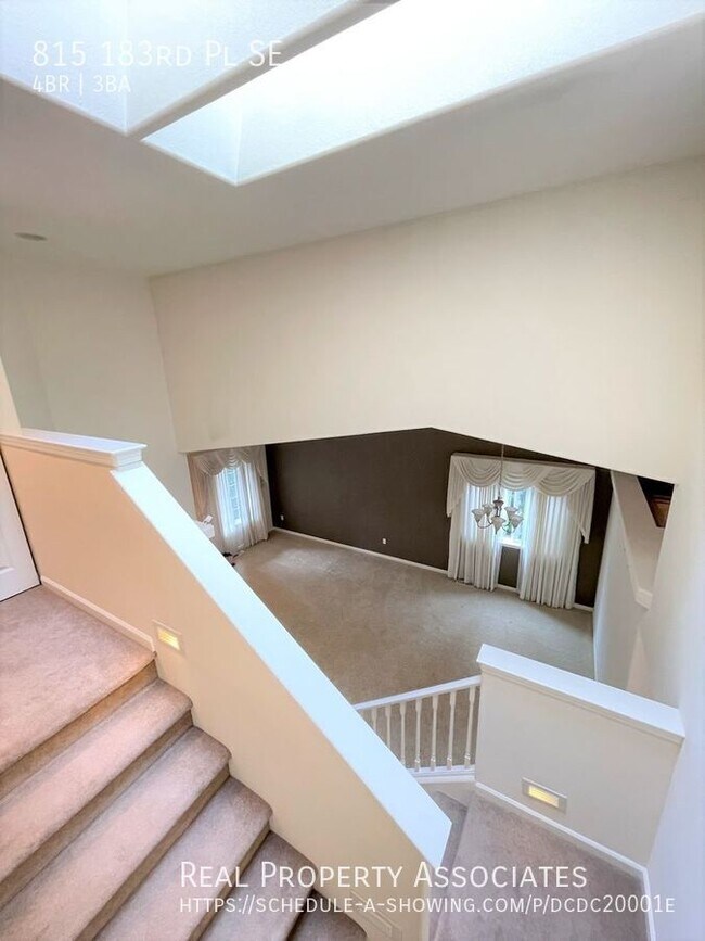 Building Photo - 815 183rd Pl SE