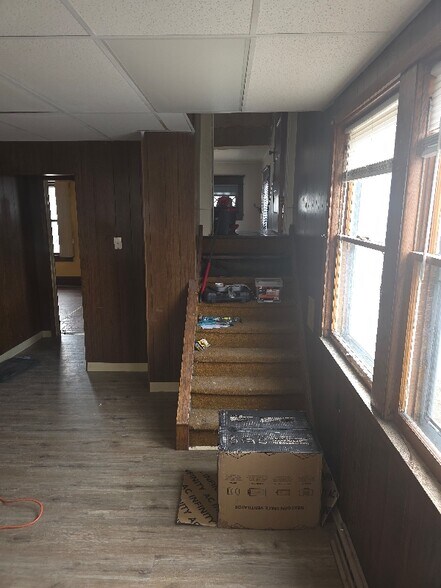 Building Photo - 625 Ruble Ave