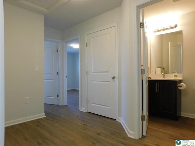 Building Photo - 6663 Stein Way