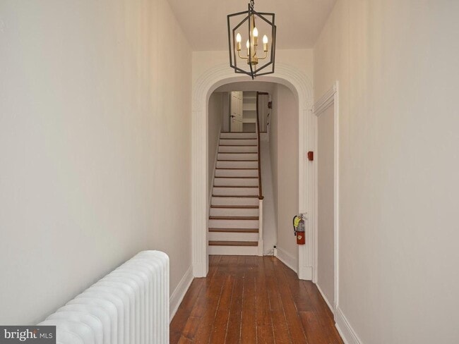 Primary Photo - 18 W Bridge St