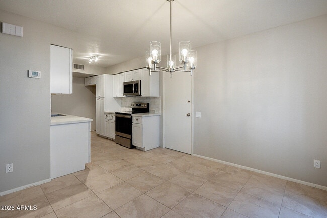 Building Photo - 5618 S Captain Kidd Ct