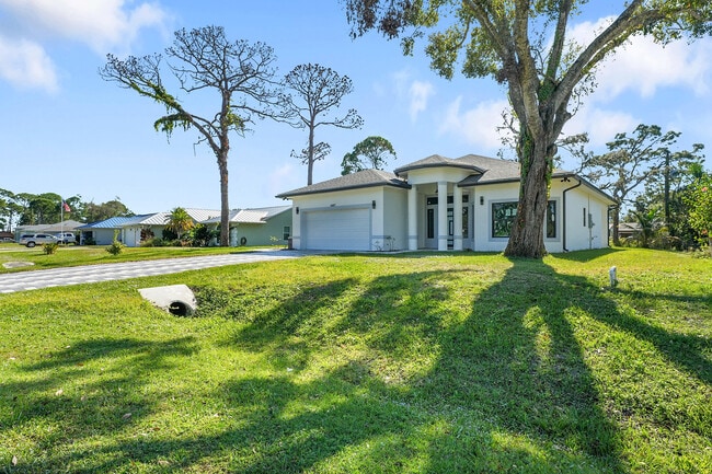 Building Photo - 6607 Deland Ave