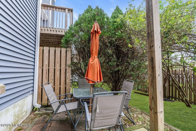 Building Photo - 29 Shore Dr