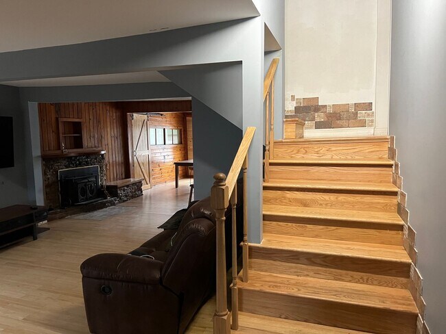 Building Photo - 69 Leroy Street