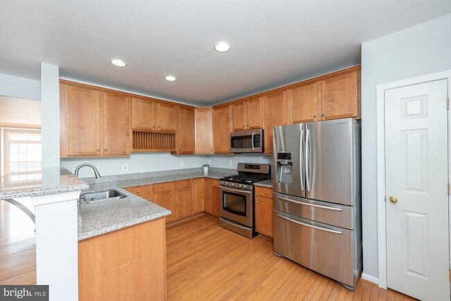 Building Photo - 42724 Rolling Rock Square
