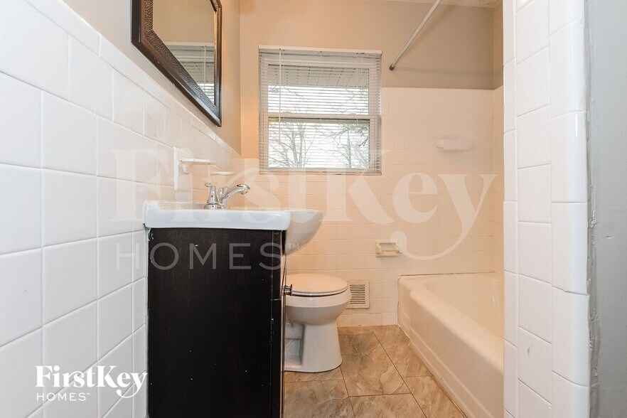 Building Photo - 3986 Kirksford Dr