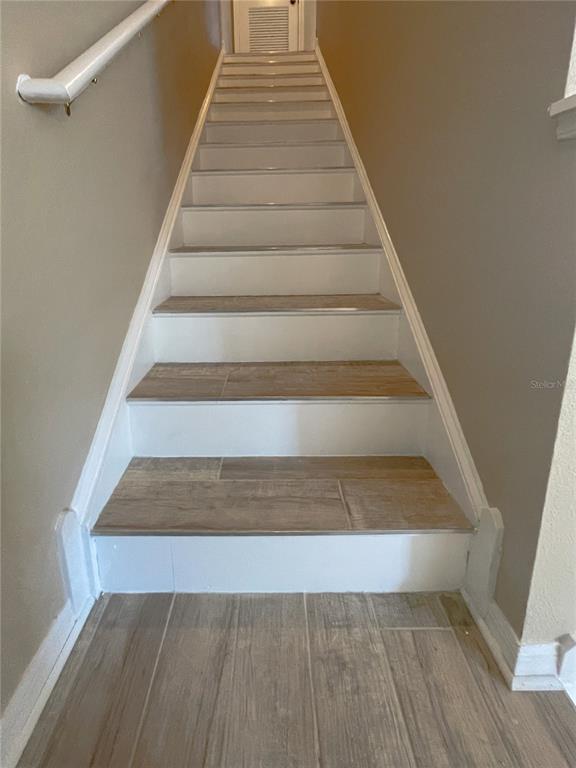 Building Photo - 10840 Johanna Ave