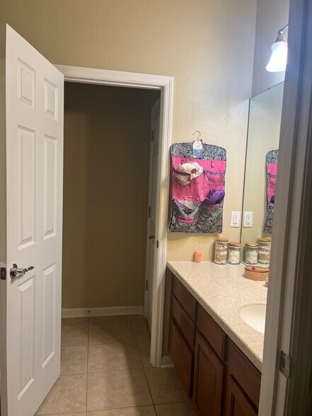 Building Photo - 2966 Santa Marcos Dr