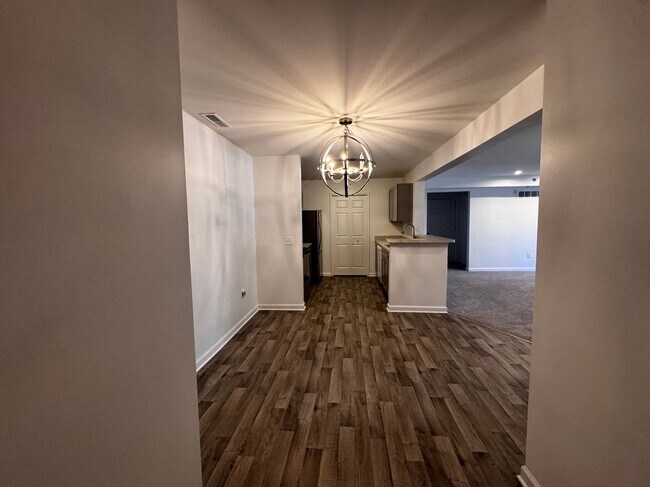Building Photo - 14107 Pinehurst Ln