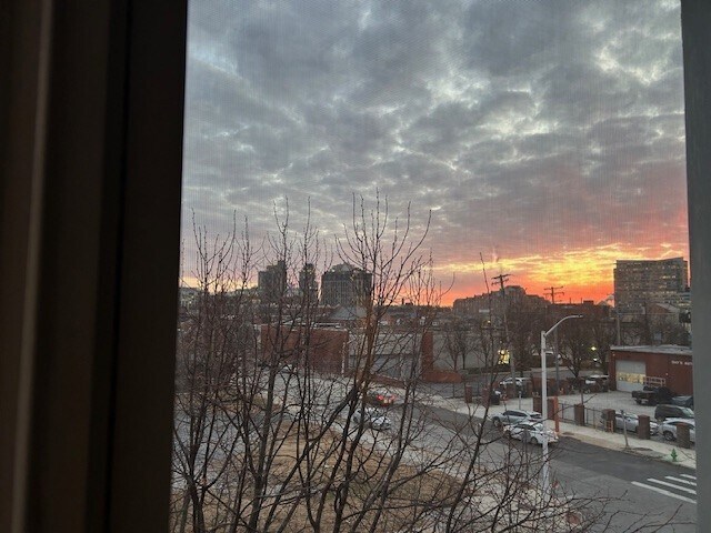 Building Photo - 1404 E Baltimore St