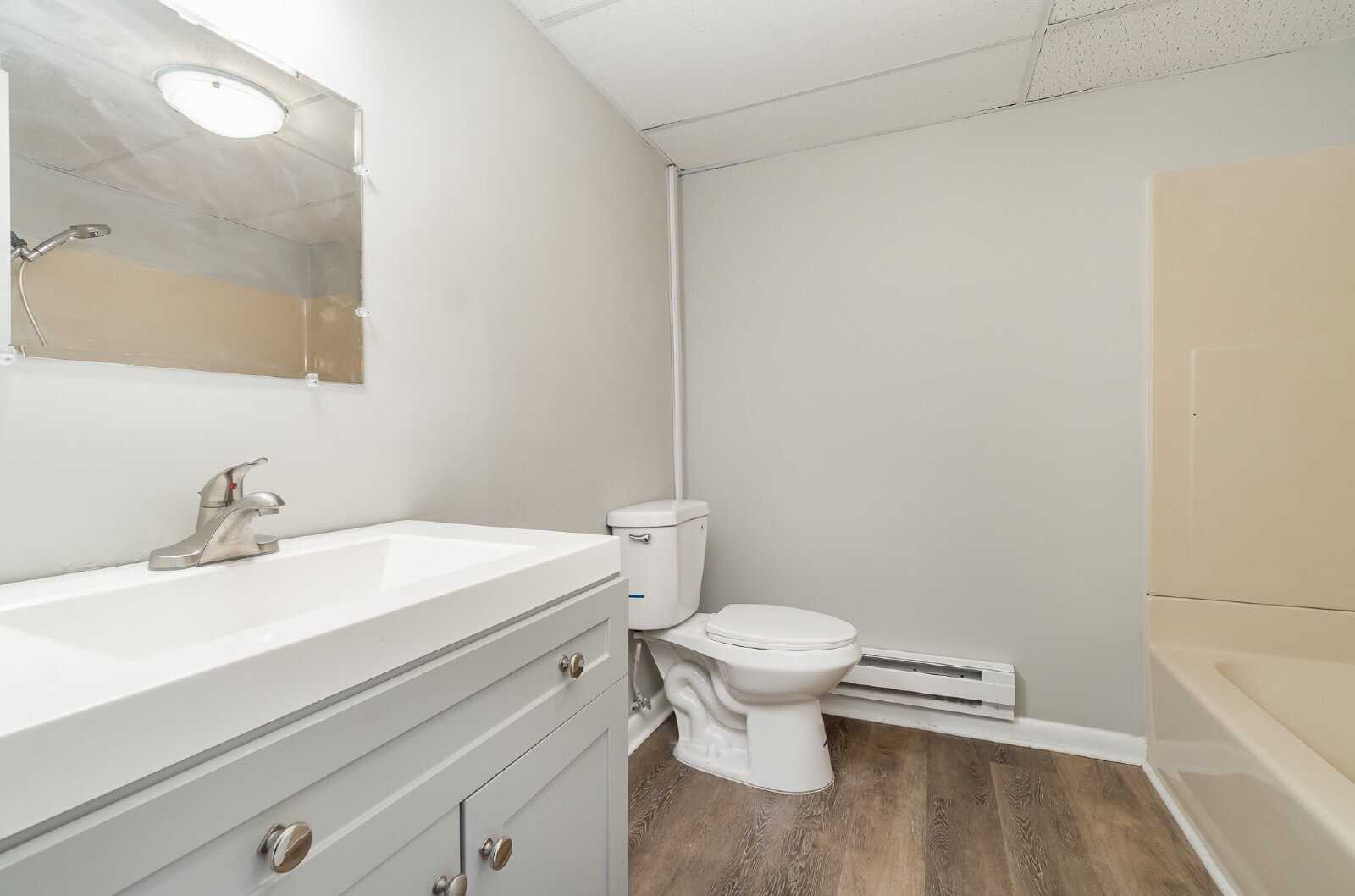 Building Photo - 606 North St