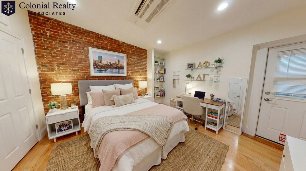 Building Photo - 25 St Marys Ct