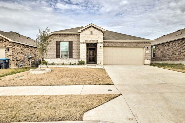 Building Photo - 1129 Bluespire Dr