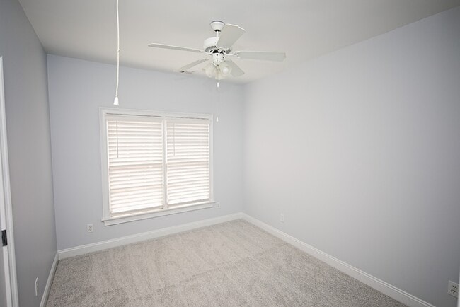 Building Photo - 856 Harborside Ln