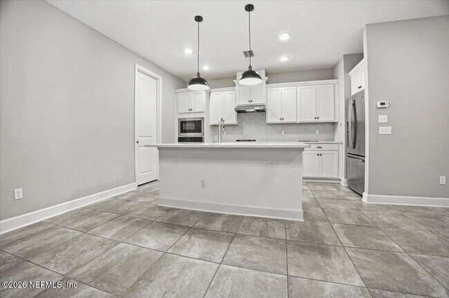 Building Photo - 192 Vista Lake Cir