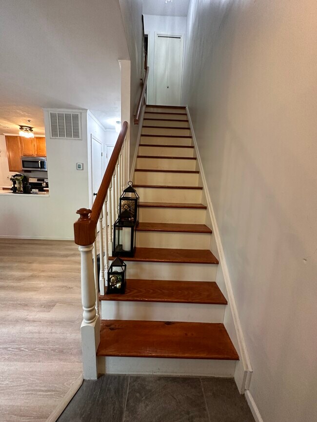 Building Photo - 48 Homestead Village Dr