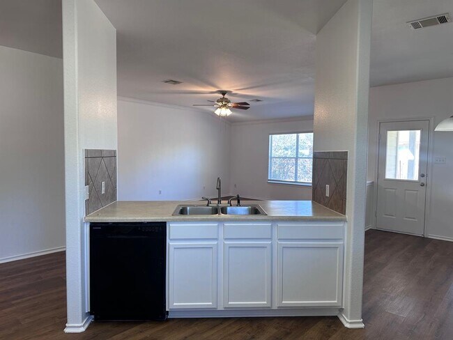 Building Photo - 12720 Waynespur Ln