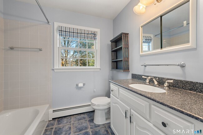 Building Photo - 56 Drake Ln