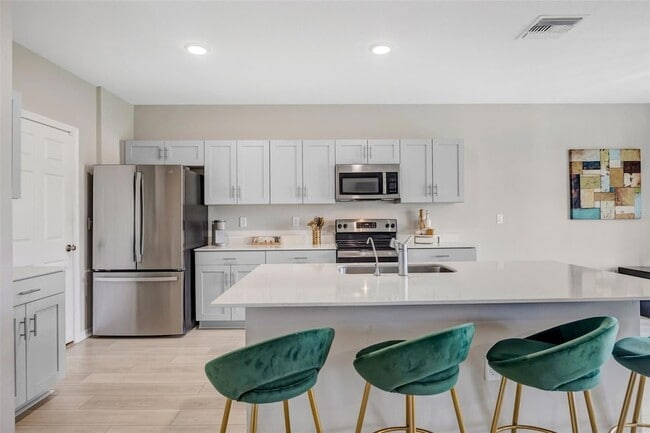 Building Photo - 7571 Freesia Trce